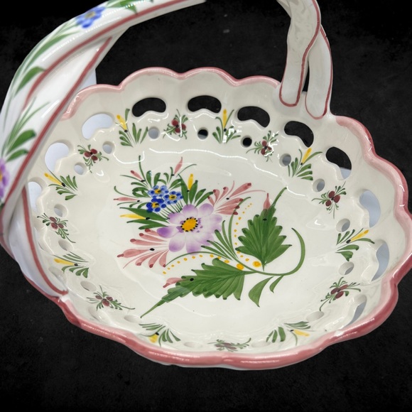 Vintage RCCL Portugal Hand-painted Floral Ceramic Scalloped Lattice Bowl - Picture 6 of 10